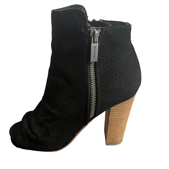 Express Shoes Black Perforated Double Zip Peep Toe Faux Suede Heels 7 - Picture 3 of 12